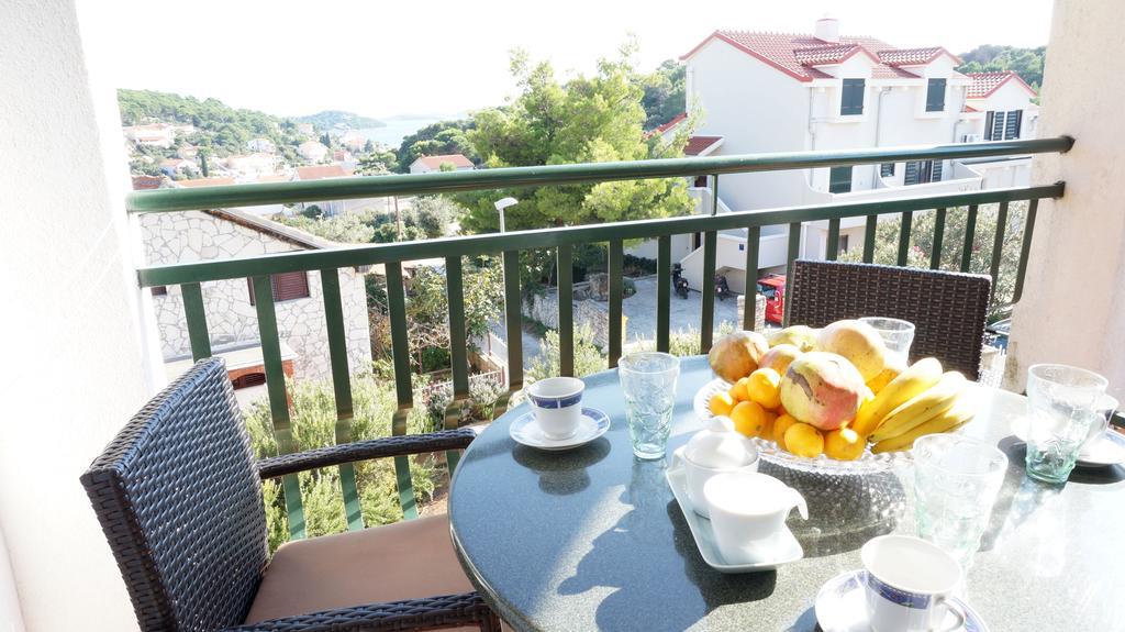 Villa Dvorine Tisno Ruang foto