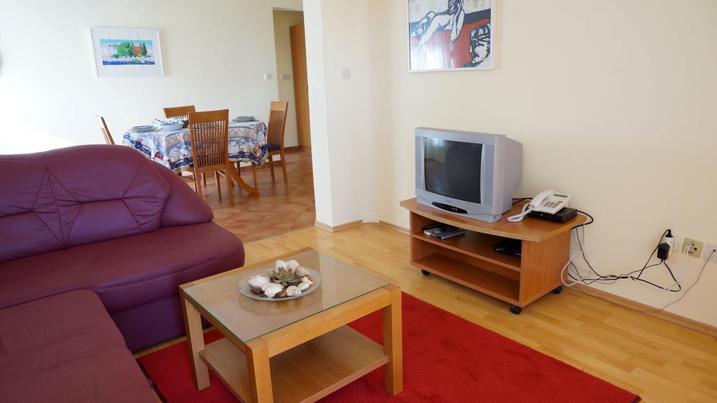 Villa Dvorine Tisno Ruang foto