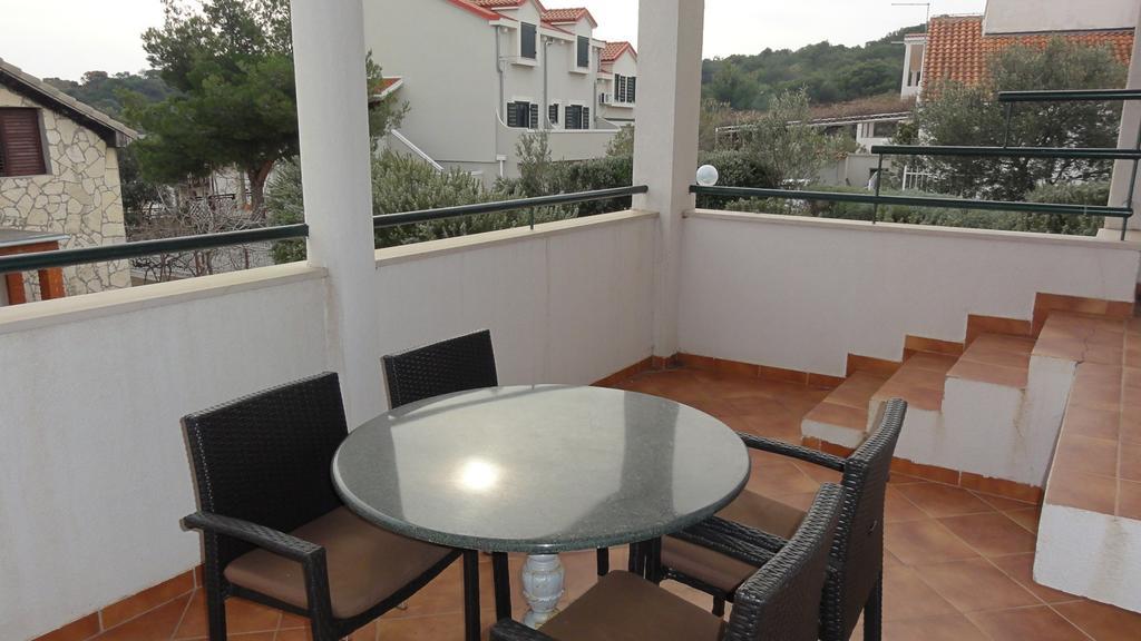 Villa Dvorine Tisno Bagian luar foto