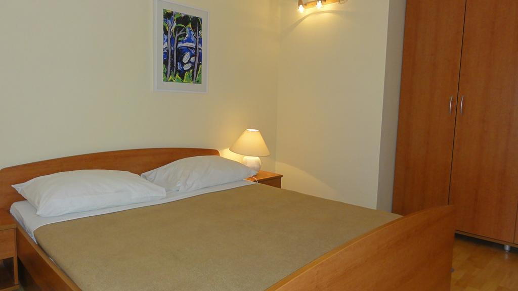 Villa Dvorine Tisno Ruang foto