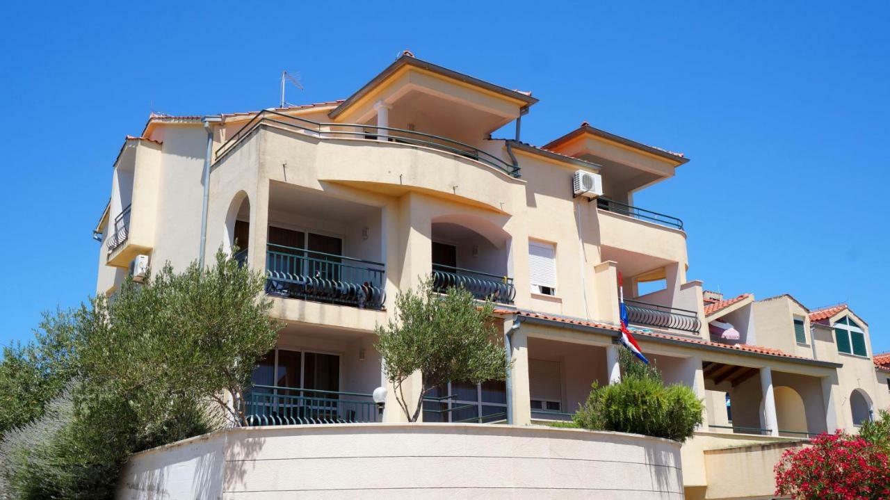 Villa Dvorine Tisno Bagian luar foto